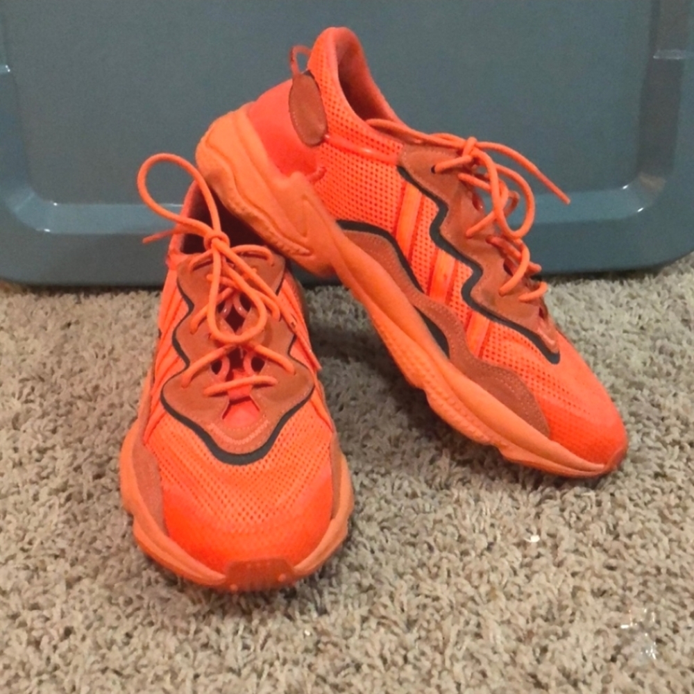 Size 14 adidas ozweego